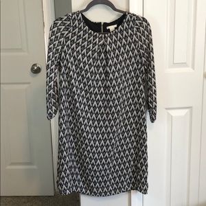 H&M 3/4 sleeve print shift dress